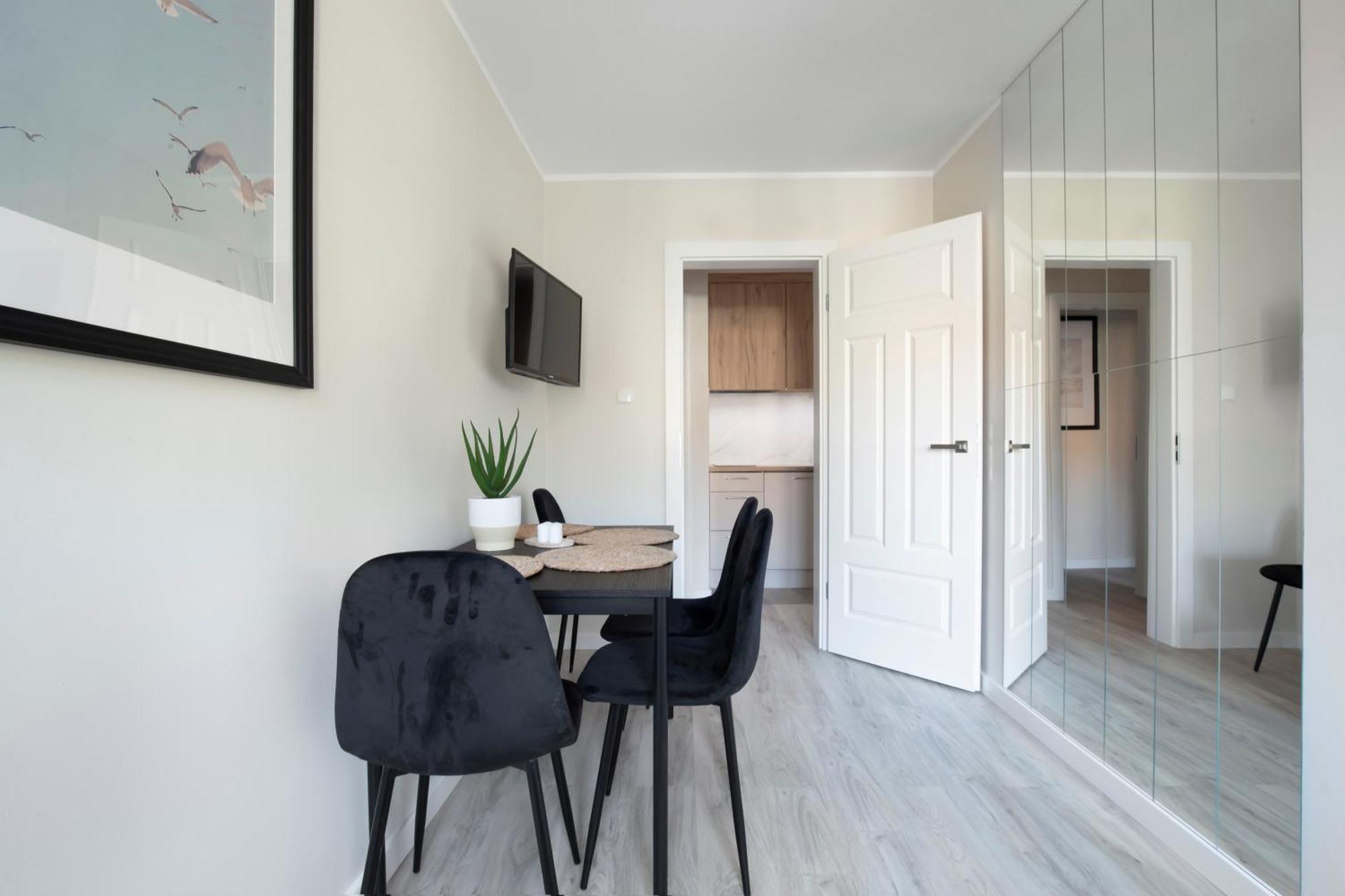 Elite Old Town Center Premium Apartment